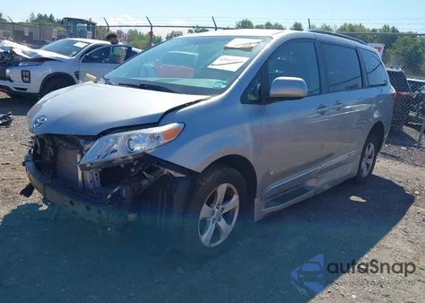 2017 Toyota Sienna Le 8 Passenger from USA, damaged, VIN 5TDKZ3DC7HS826423